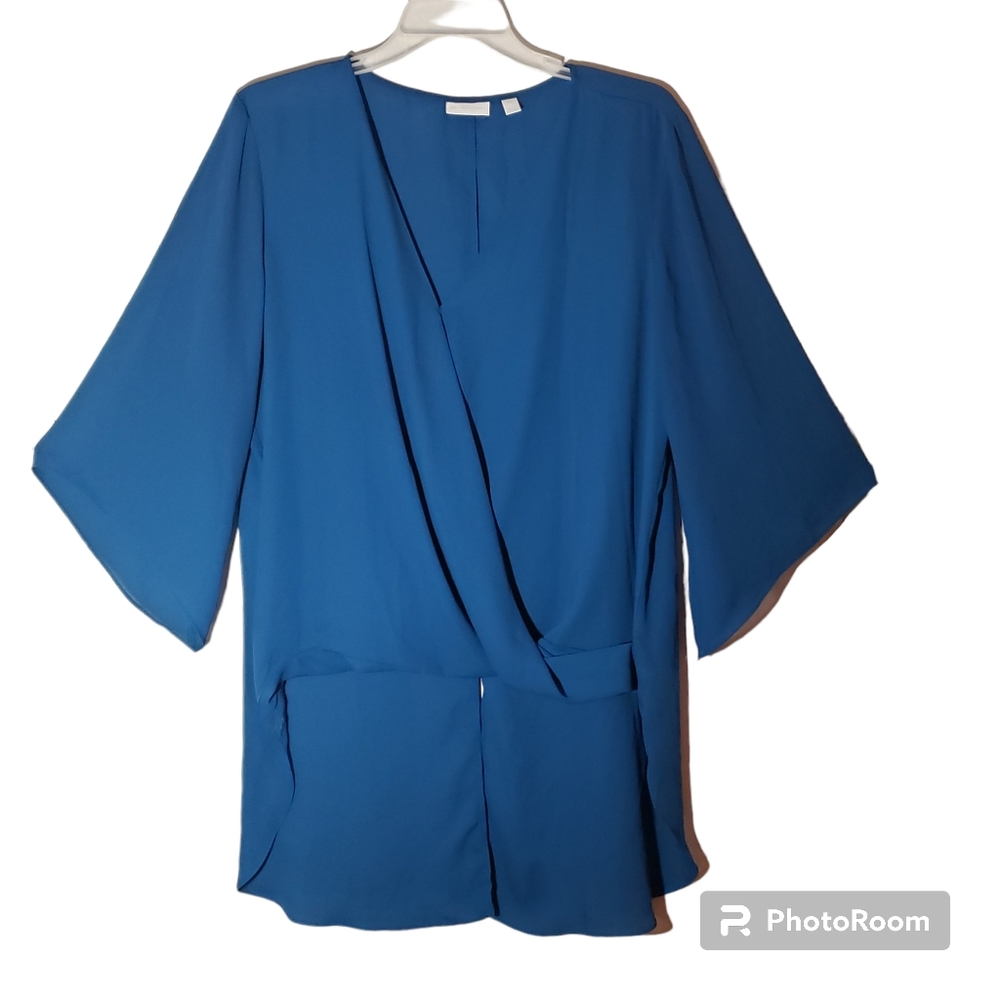 New York & Company women's plus size XXL tuxedo pullover blouse. 820